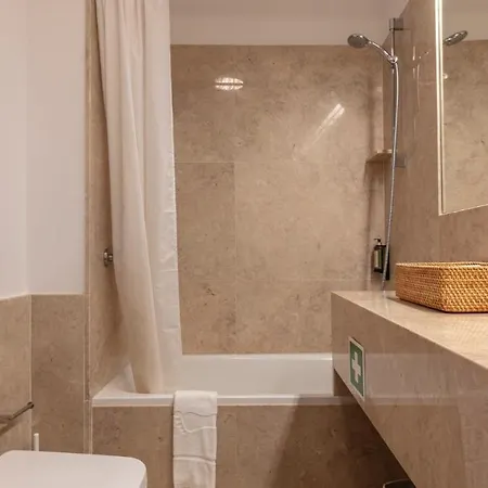 Plum Guide - Rustic Heart Apartman Lisboa