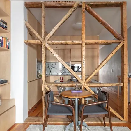 Plum Guide - Rustic Heart Apartman